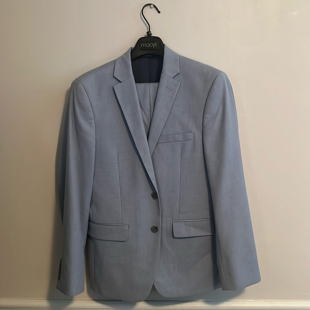 Excellent condition men suit